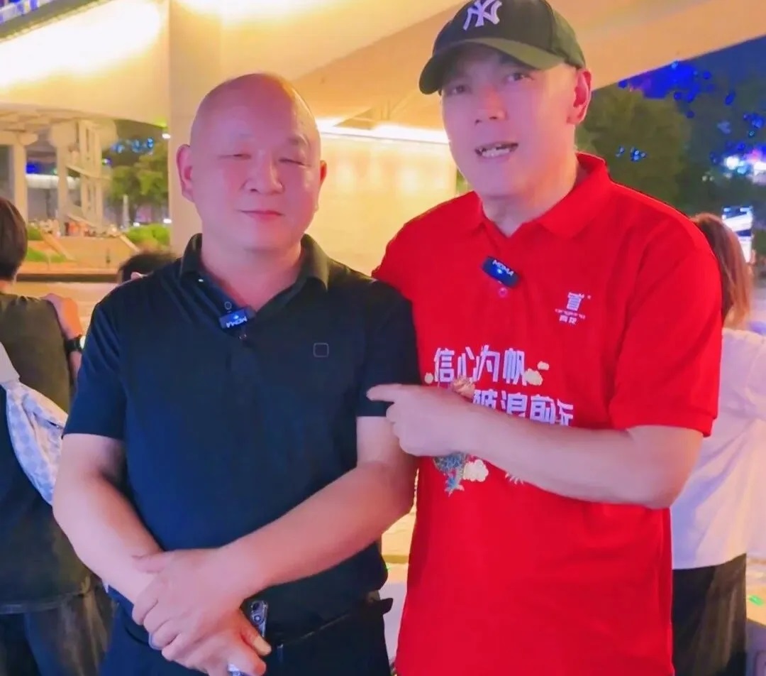 为何越来越多人抢着加入江南官方端网站登录入口？一段对话揭示防水补漏的